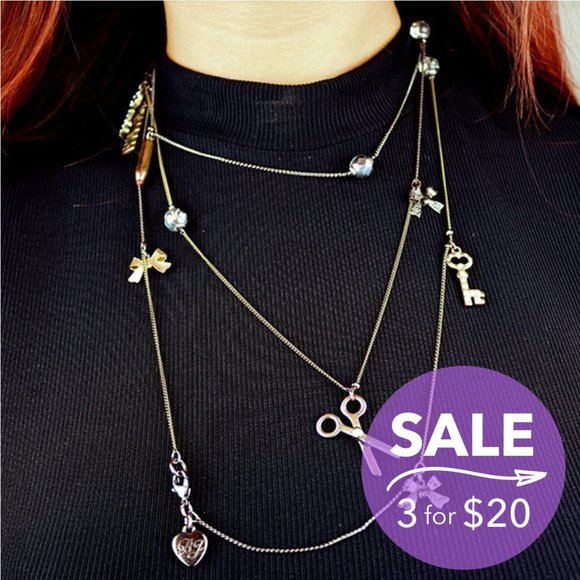 Betsey Johnson Jewelry - 😈  Betsey Johnson Vintage Bow Charm Necklace